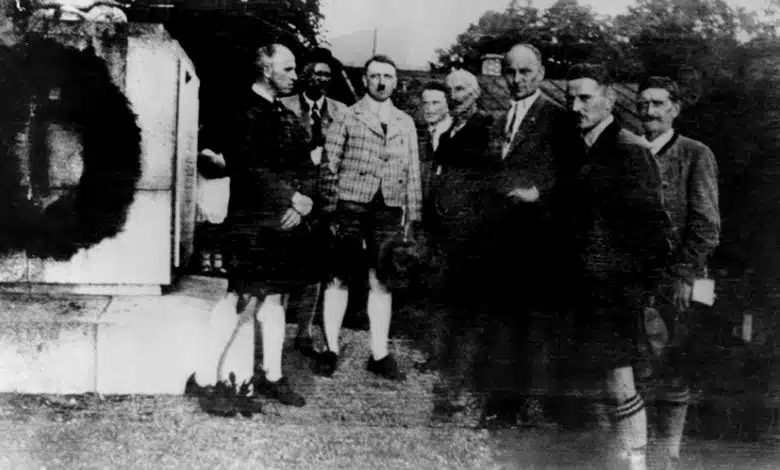 Gizemli Yöneticiler: Hitler'in Beyin Takımı Hitler'in Beyin Takımı Kapak Görseli