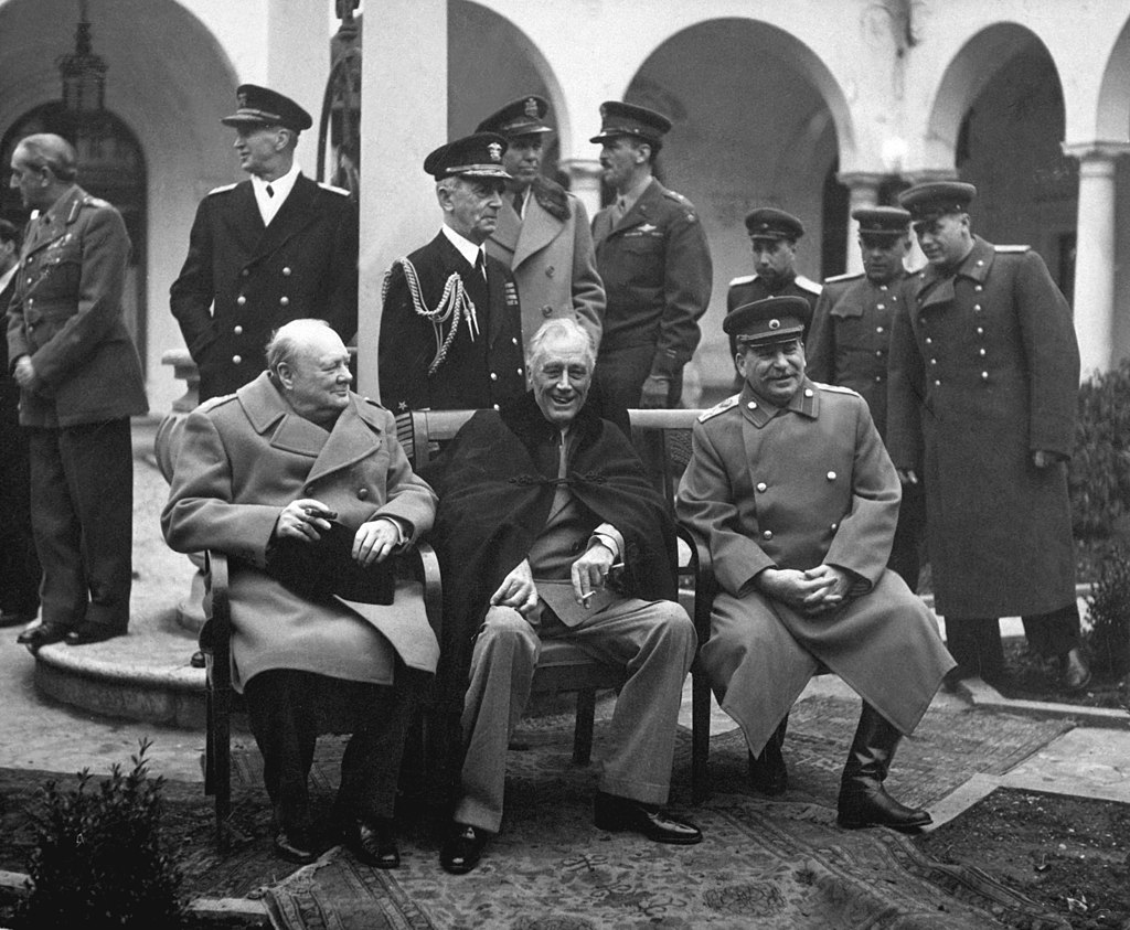Hitler Nasıl Kaybetti? II. Dunya Savasinda Muttefik Devletlerin liderleri Winston Churchill Franklin D. Roosevelt ve Josef Stalin