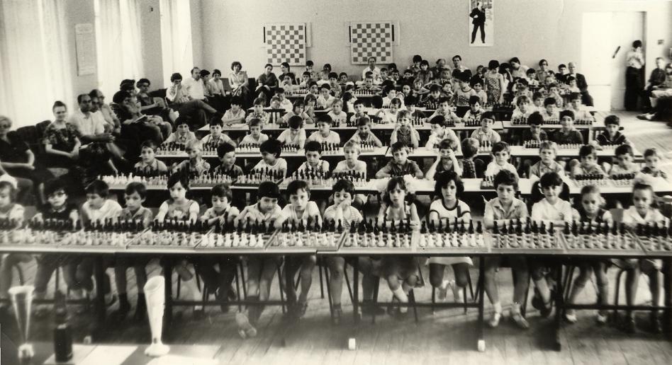 64 Karede Strateji: Satranç Tarihi Sovyet Okullarindaki Satranc