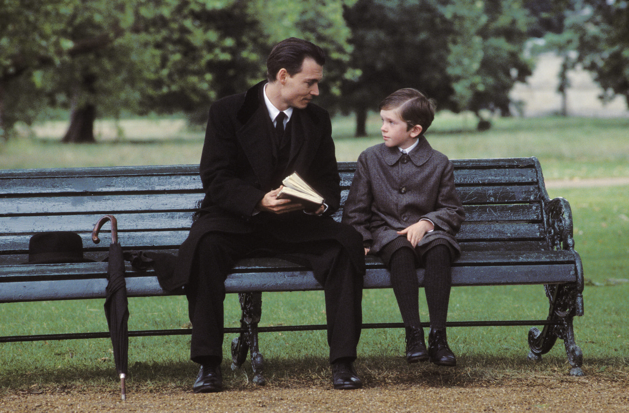 J.M. Barrie ve Peter Pan: Gerçek ile Hayal Arasında Büyümeyen Çocuklar Finding Neverland filmi 1